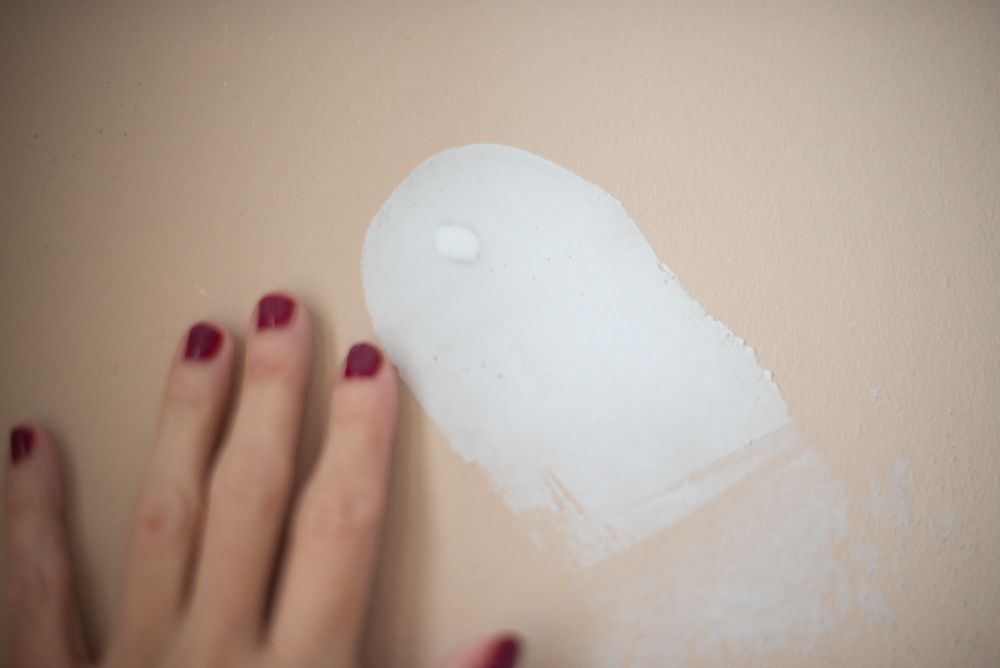 tapar agujeros pared